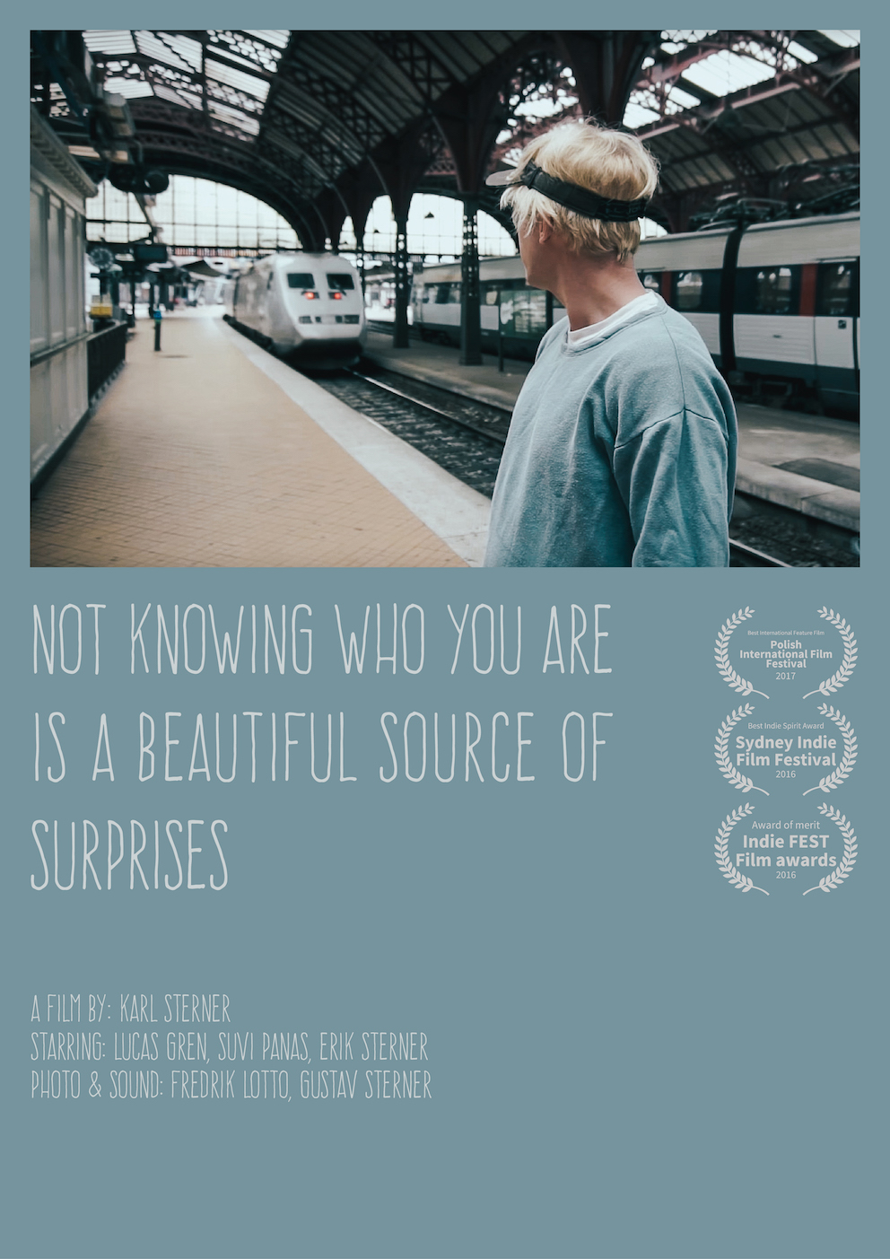 Omslag till filmen: Not knowing who you are is a beautiful source of surprises